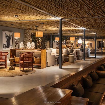 Anderssons At Ongava Villa Окаукуехо Екстериор снимка
