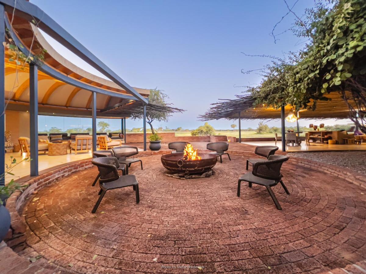 Anderssons At Ongava Villa Окаукуехо Екстериор снимка